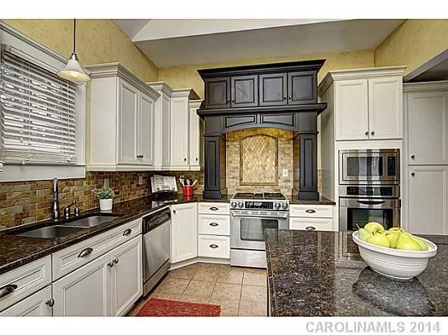 818 37th St, Charlotte, NC 28205