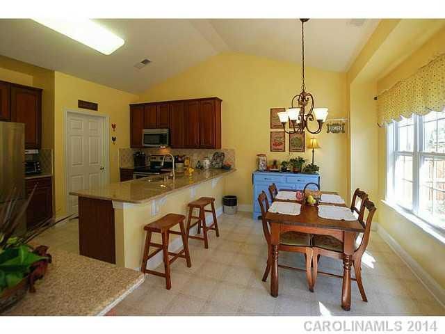 6522 Black Oasis Cir, Fort Mill, SC 29708
