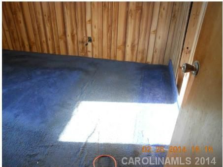 385 Eagle Mills Rd, Hamptonville, NC 27020