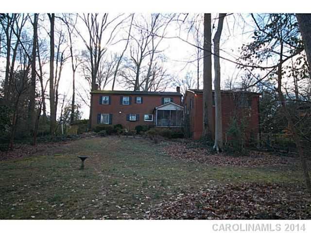 2045 Vernon Dr, Charlotte, NC 28211