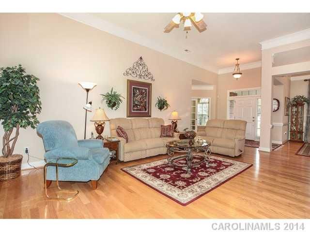 766 Fallsdale Ct, Stanley, NC 28164