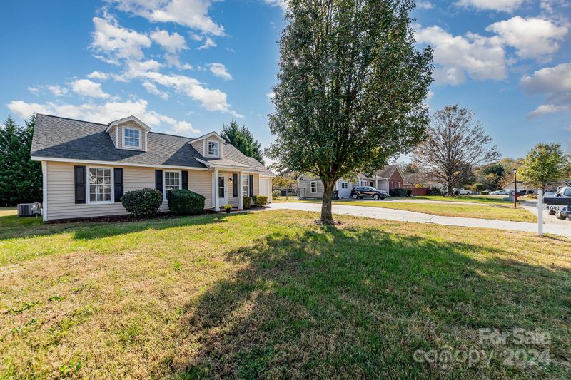 4641 Falcon Chase Dr, Concord, NC 28027