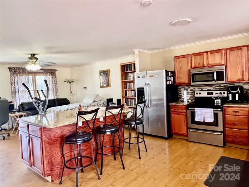 328 Gills Creek Dr, Lancaster, SC 29720