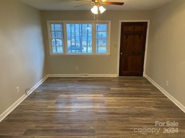4721 Chapel Grove Rd, Gastonia, NC 28052