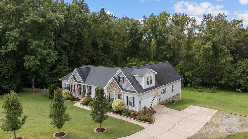 9301 Poinchester Dr, Mint Hill, NC 28227