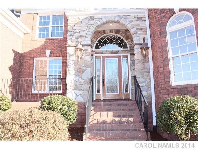 4108 NW 2nd St, Hickory, NC 28601