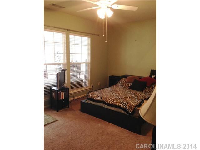 6046 Roseway Ct, Harrisburg, NC 28075