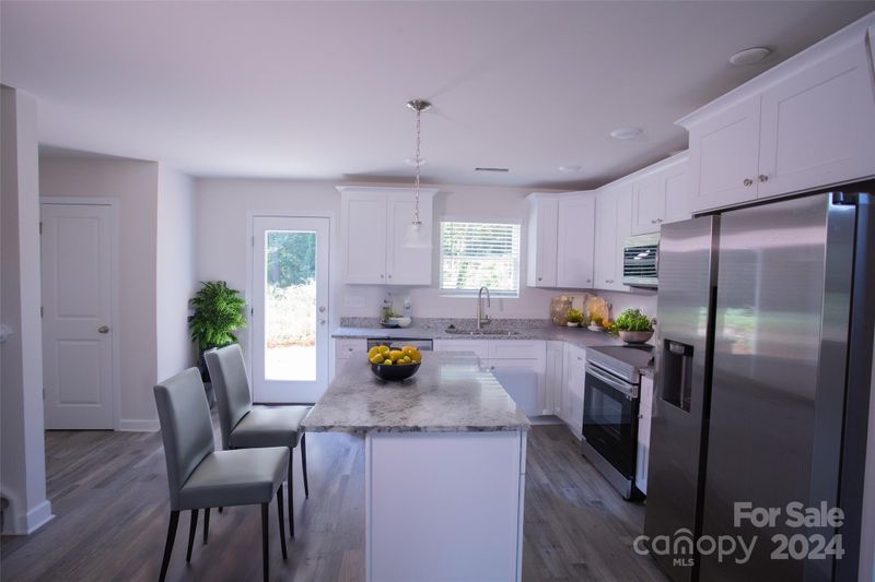 5721 2nd St, Charlotte, NC 28208