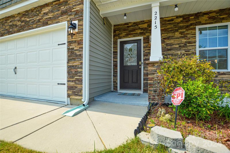 2215 Apple Glen Ln, Charlotte, NC 28269