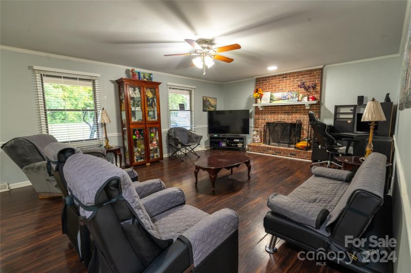 7125 Bisaner St, Charlotte, NC 28269