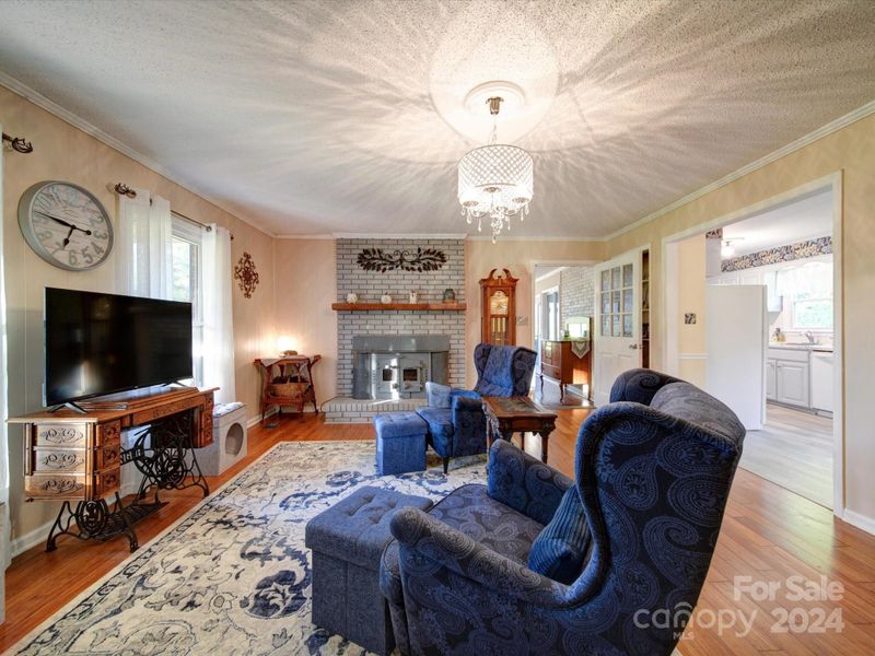 884 Kiser Rd, Bessemer City, NC 28016