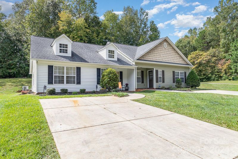 571 Weavers Crossing, Fort Mill, SC 29715