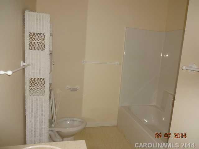 3309 Broad St, Statesville, NC 28625