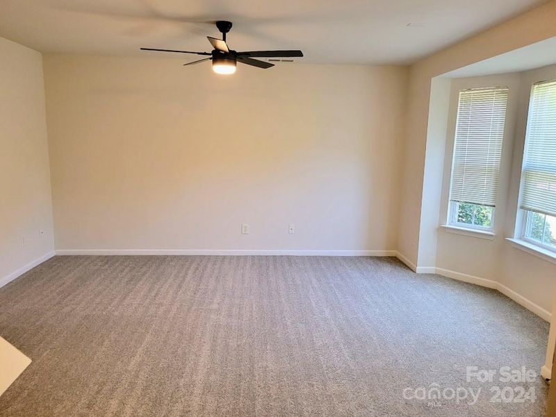 9893 Treeside Ln, Matthews, NC 28105