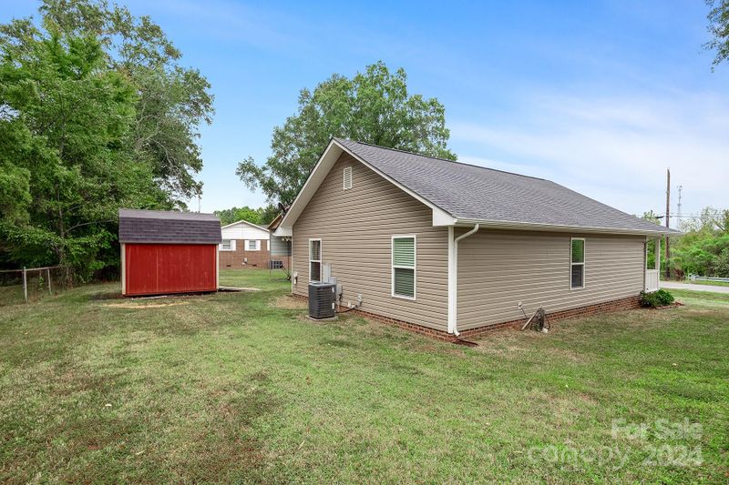 851 Kathryn Dr, Concord, NC 28025