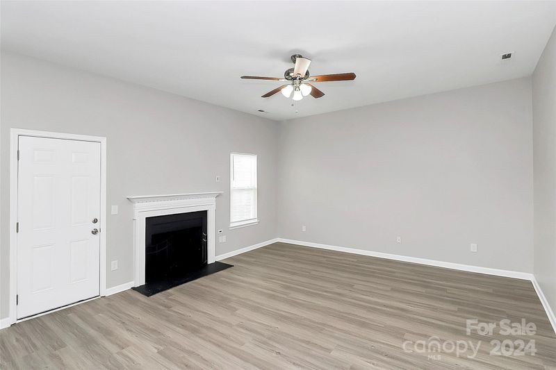 8708 Berrybrook Ln, Charlotte, NC 28269