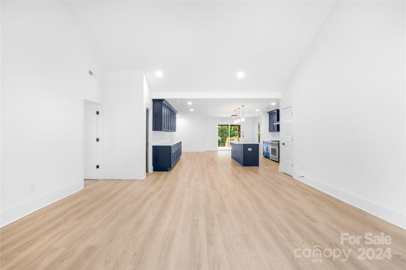 1833 Garibaldi Ave, Charlotte, NC 28208