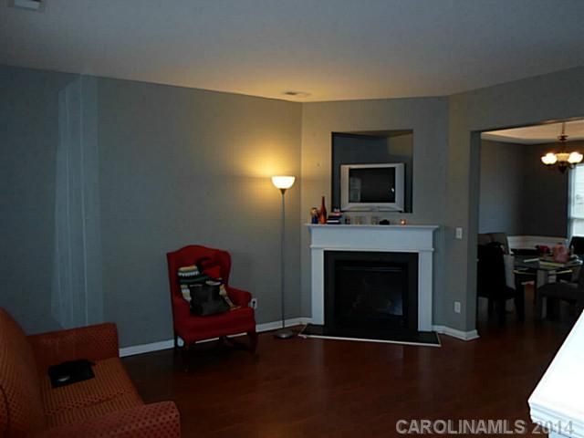 5316 Peach Place Ln, Charlotte, NC 28216