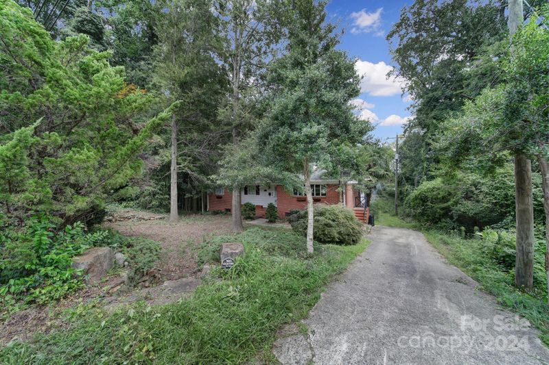 3119 Fairfax Dr, Charlotte, NC 28209