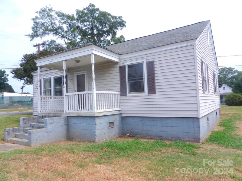 241 N Lincoln St, High Shoals, NC 28092