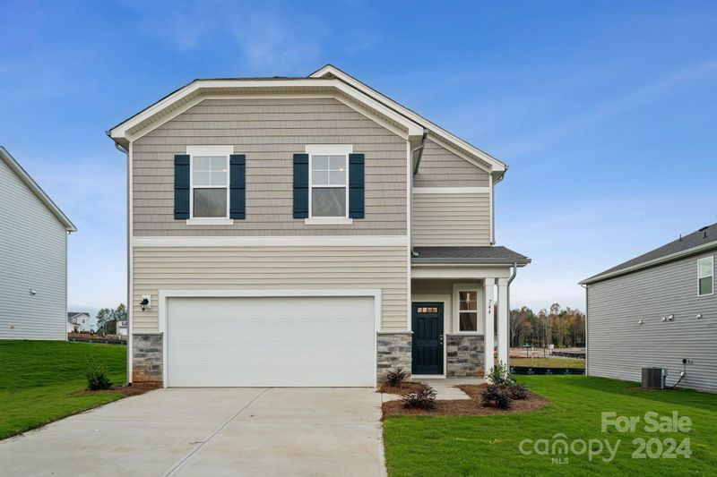 744 Olde England Dr, Lincolnton, NC 28092