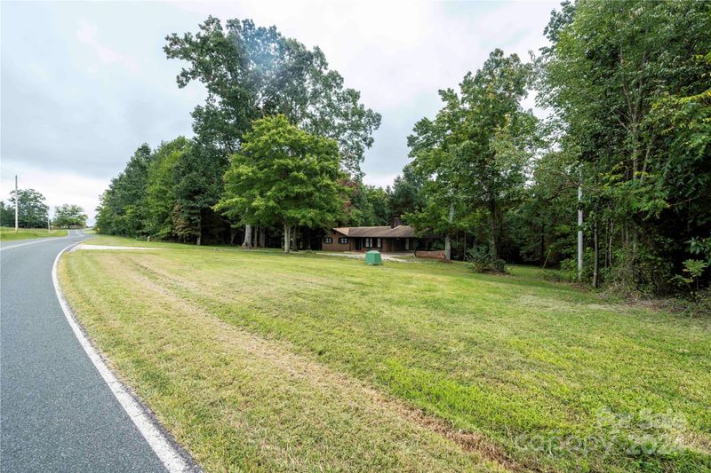 512 Reavis Rd, Harmony, NC 28634