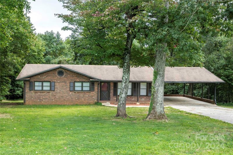 512 Reavis Rd, Harmony, NC 28634