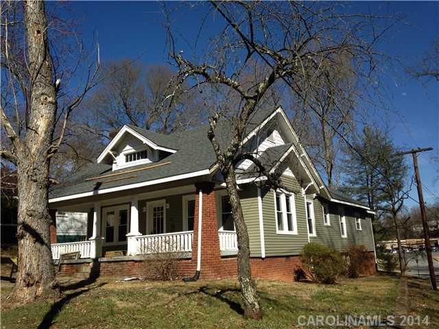 549 SW 5th St, Hickory, NC 28602