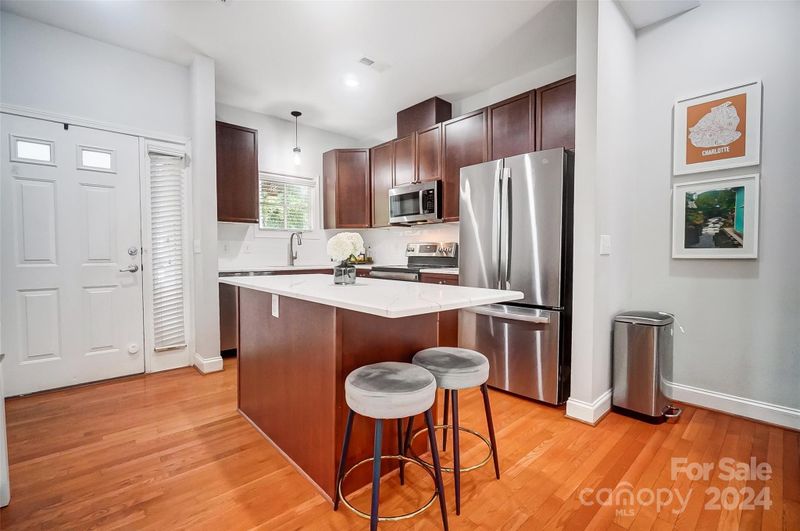 743 Grandin Rd, Charlotte, NC 28208
