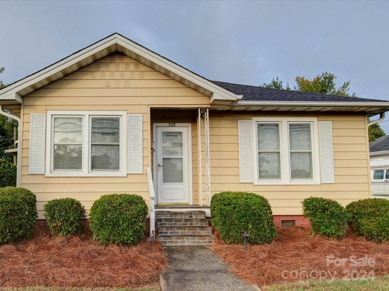 338 Mayflower Ave, Cramerton, NC 28032