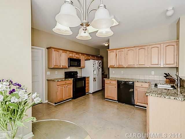 17510 Baldwin Hall Dr, Charlotte, NC 28277