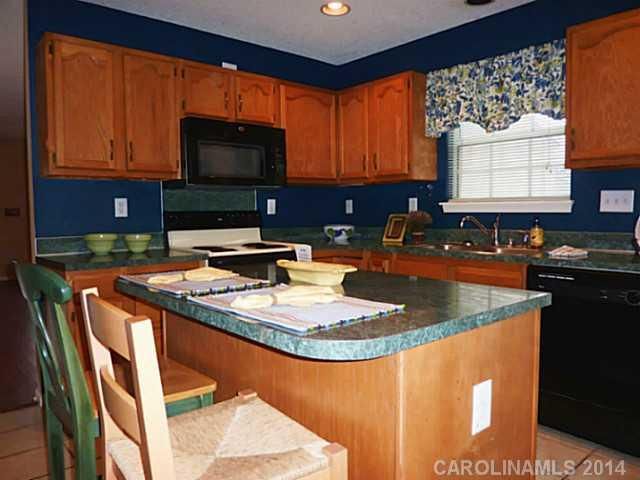 3129 Brockhampton Ct #401, Charlotte, NC 28269