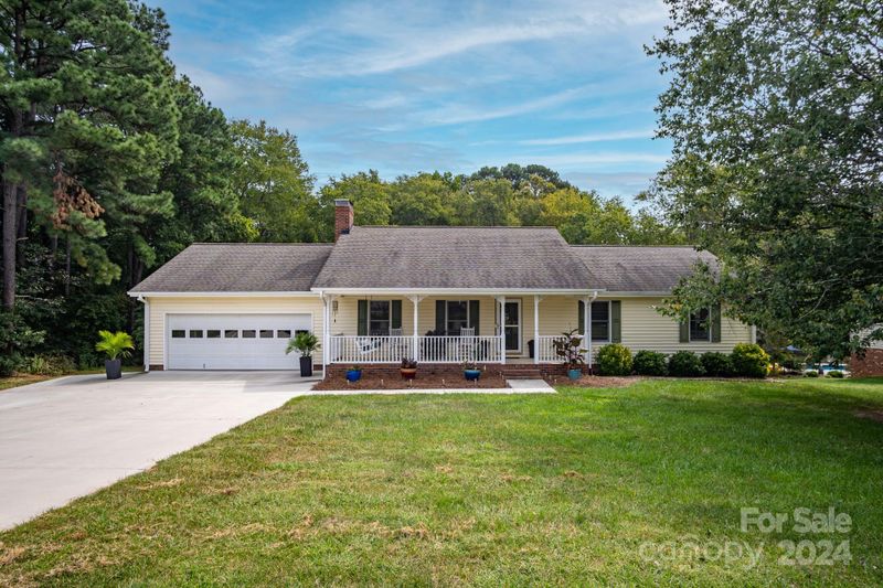 1544 Bishop Dr, Lincolnton, NC 28092