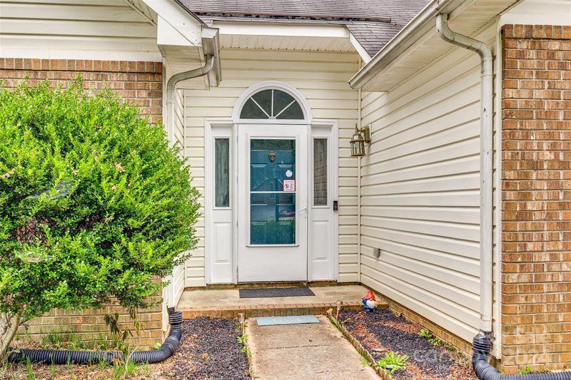 4428 Hounds Run Dr, Matthews, NC 28105