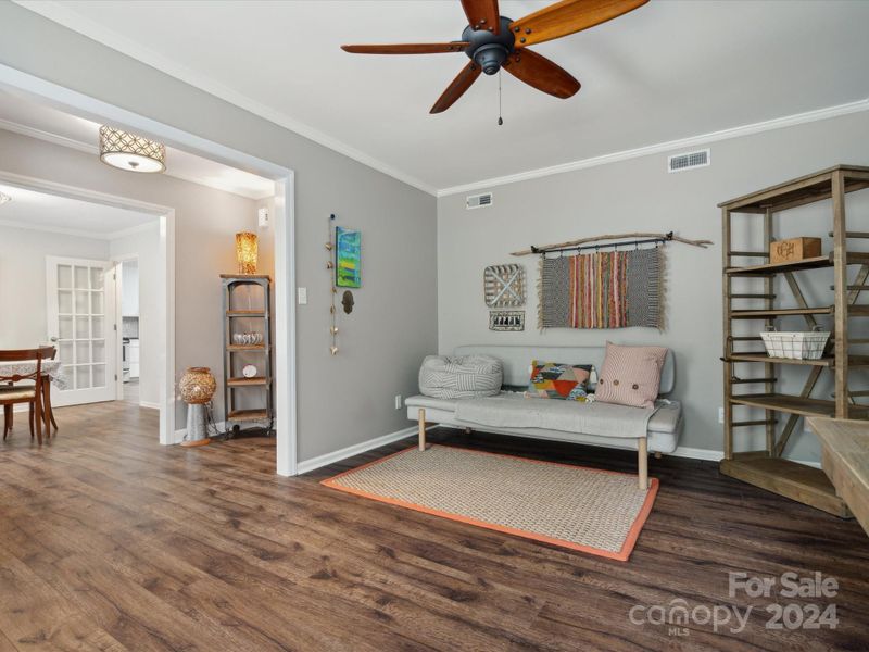6015 Rexwood Pl, Charlotte, NC 28210