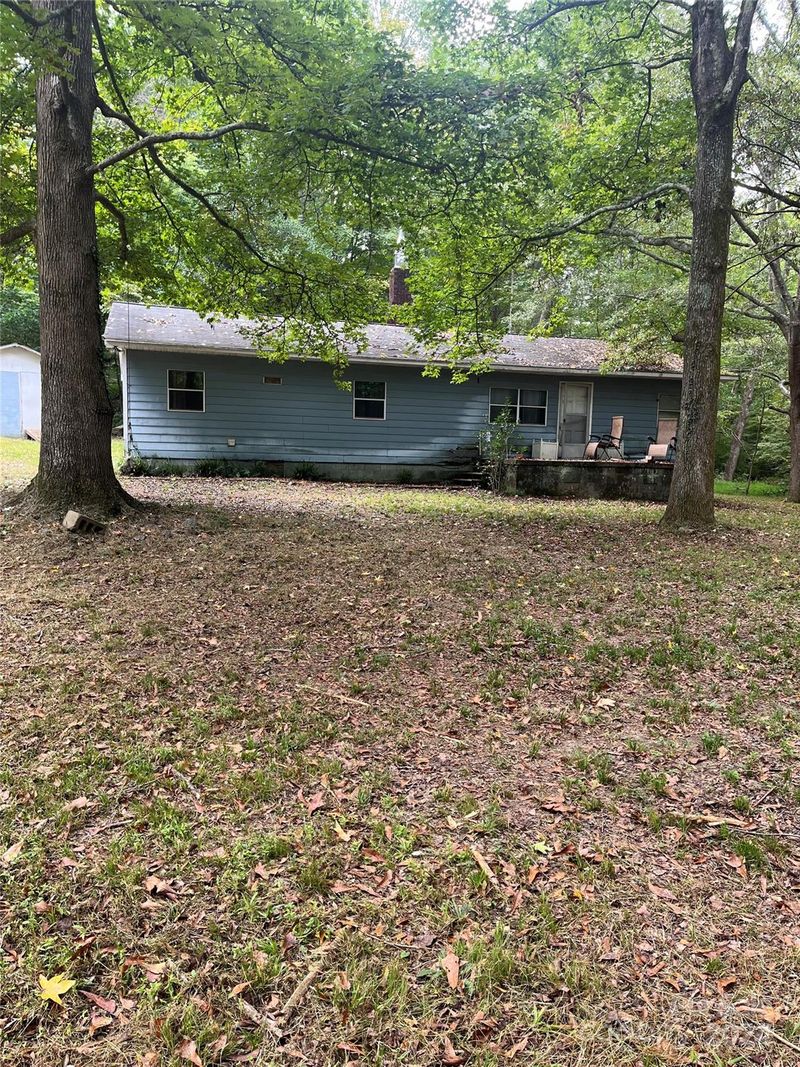 664 Ballenger Rd, Gaffney, SC 29340