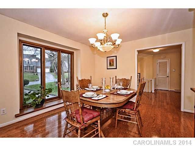 5325 Newgate Ct, Charlotte, NC 28226