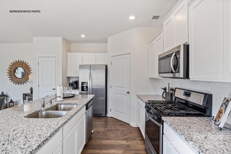 843 Two Brothers Ln, York, SC 29745