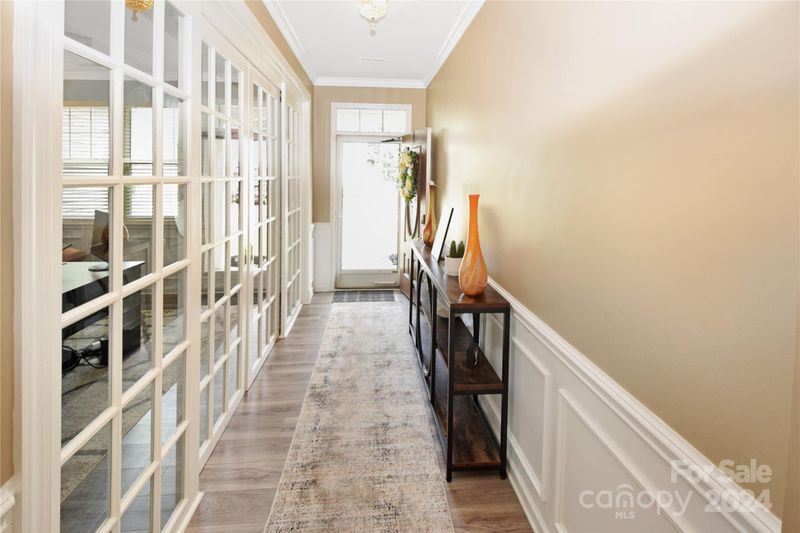 7410 Meridale Forest Dr, Charlotte, NC 28269