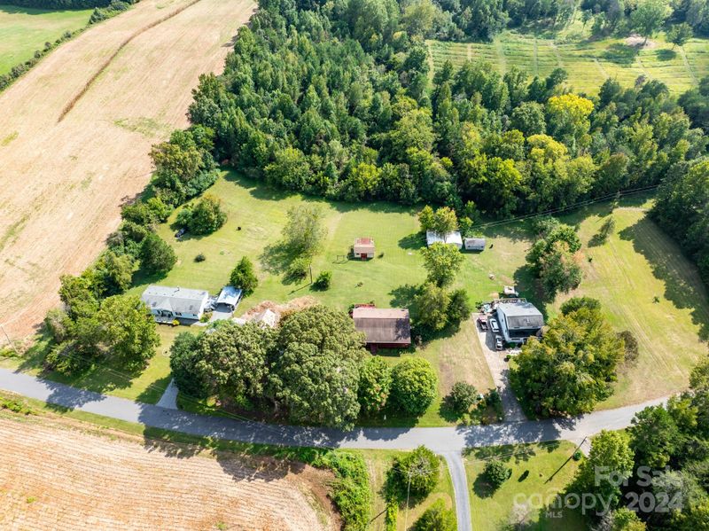 181 Chadwick Rd, Harmony, NC 28634
