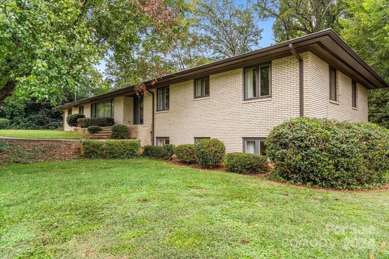 115 Chevron Dr, Charlotte, NC 28211