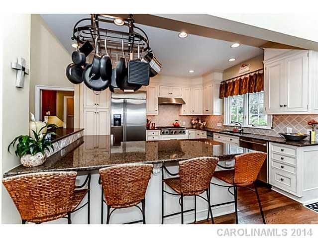 2010 Delpond Ln, Charlotte, NC 28226