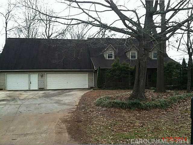 607 Brook Forest Dr, Belmont, NC 28012