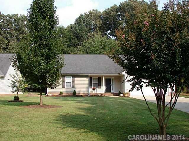 2012 Forget Me Not Ln, Wingate, NC 28174