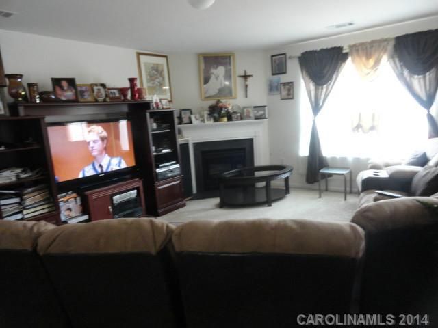 8722 Old Potters Rd, Charlotte, NC 28269