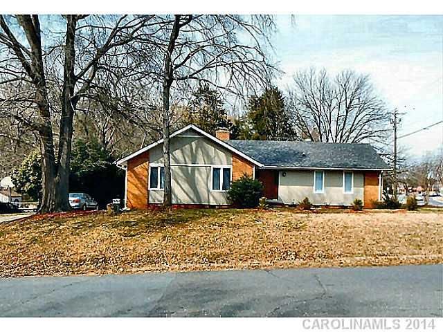 7904 Tifton Rd, Charlotte, NC 28226