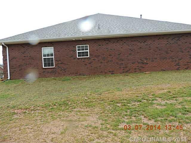 3348 Knighton Ln, Gastonia, NC 28056