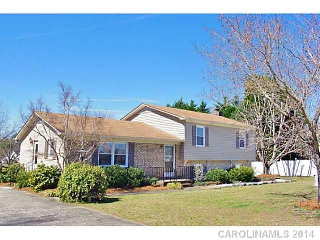 1824 Cox Rd #2, Weddington, NC 28104