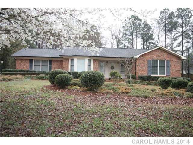 687 Tryon Pl, Gastonia, NC 28054