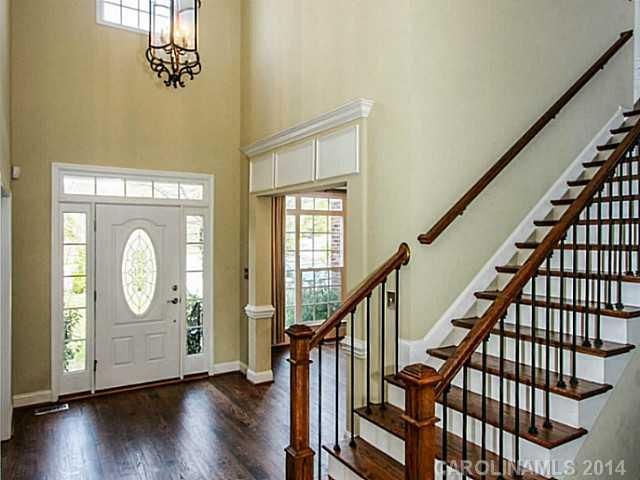 15829 Sparrowridge Ct, Charlotte, NC 28278